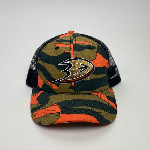 nhl camo hats